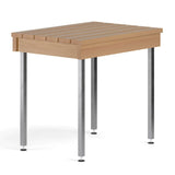 Holztisch mit Beinen aus Edelstahl